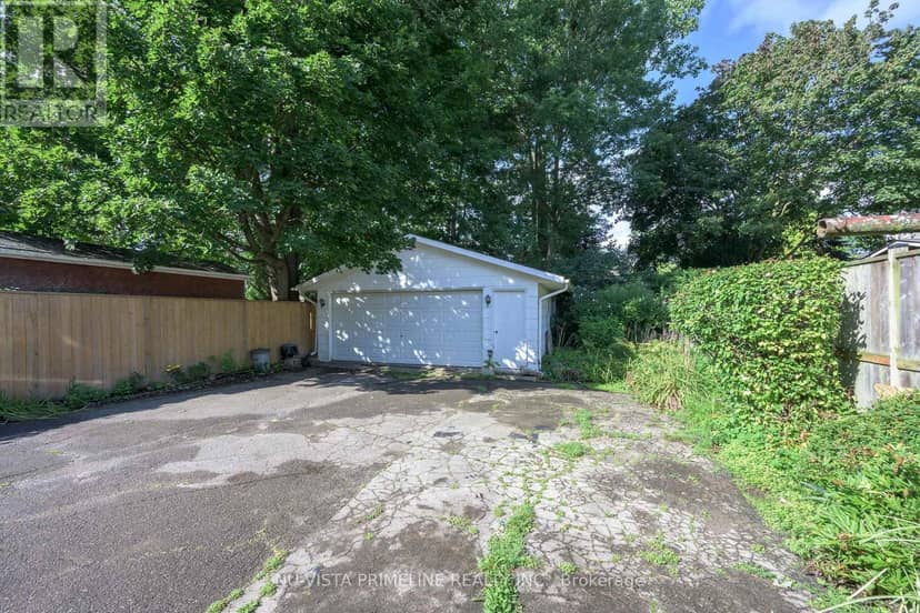 83 Thornton Avenue — photo 13 of 40