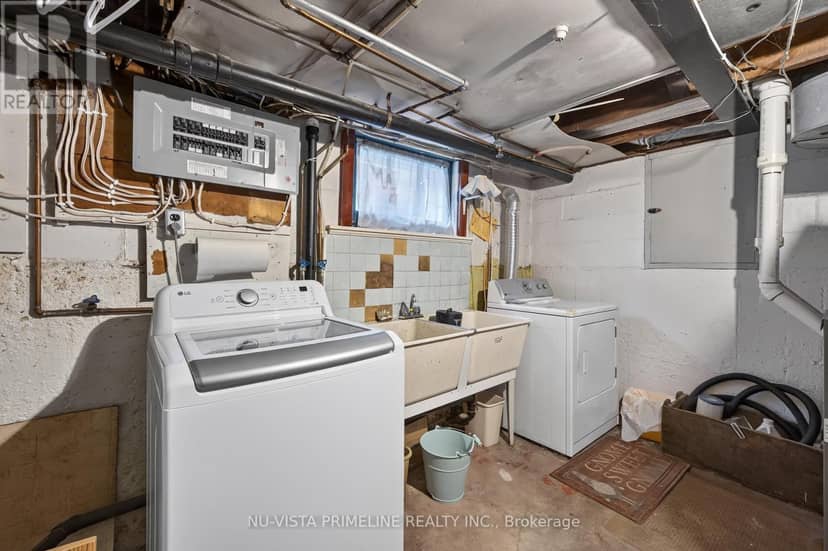 83 Thornton Avenue — photo 38 of 40