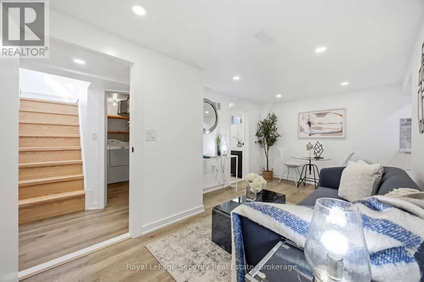 116 Guelph Street — photo 24 of 33