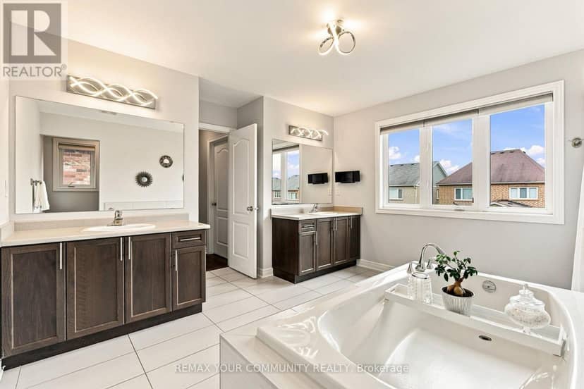 176 Tigertail Crescent — photo 34 of 40
