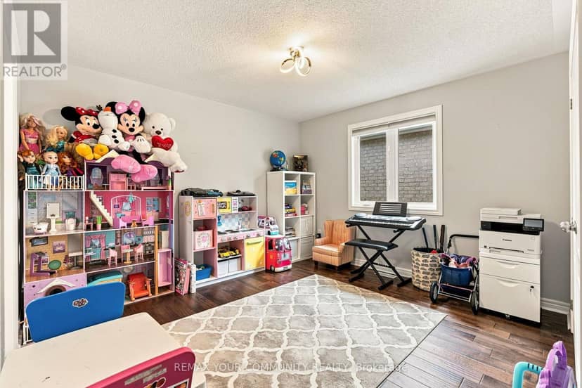 176 Tigertail Crescent — photo 35 of 40