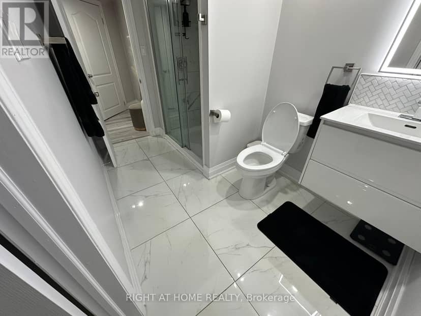 1015 McCuaig Drive — photo 21 of 26