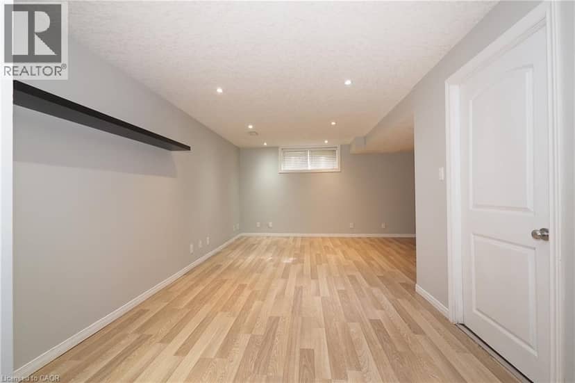 776 PARIS Boulevard — photo 34 of 40