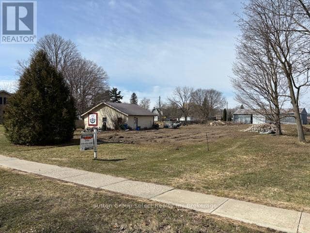 639 Mount Pleasant Road S — photo 5 of 9