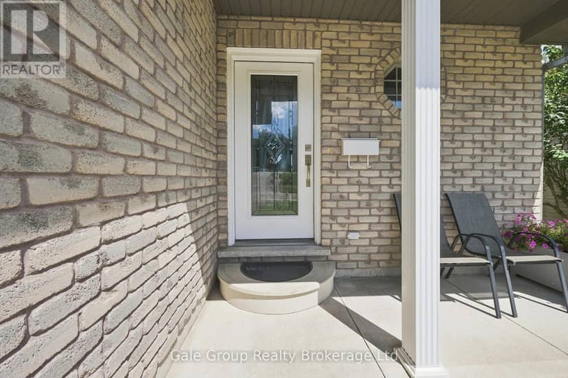 216 Thames Street N, Ingersoll, photo 5
