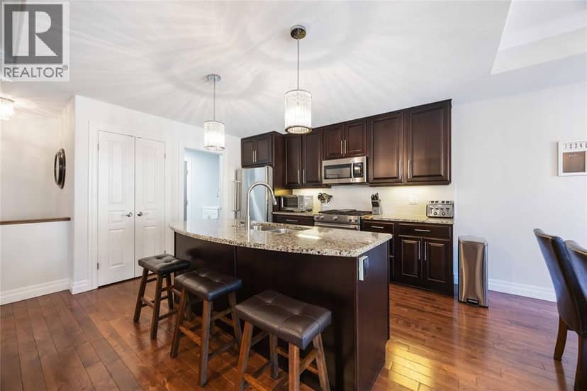 1040 Finch Drive — photo 7 of 33