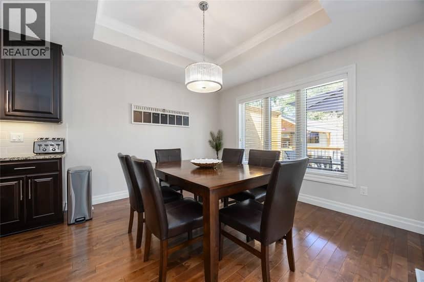 1040 Finch Drive — photo 9 of 33