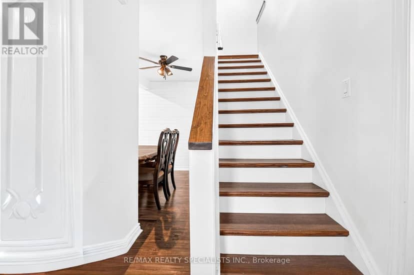 24 Garrison Square — photo 16 of 40