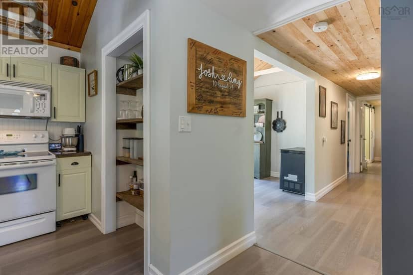 55 Crocker Road — photo 10 of 36