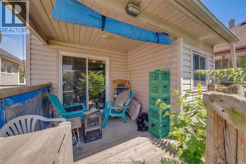 989 Windsor Avenue — photo 18 of 24