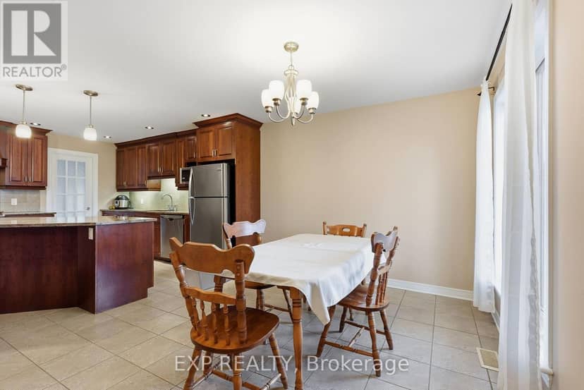 2465 Woods Street — photo 9 of 40