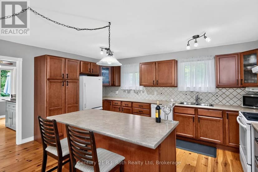 24 Crescent Drive — photo 12 of 40