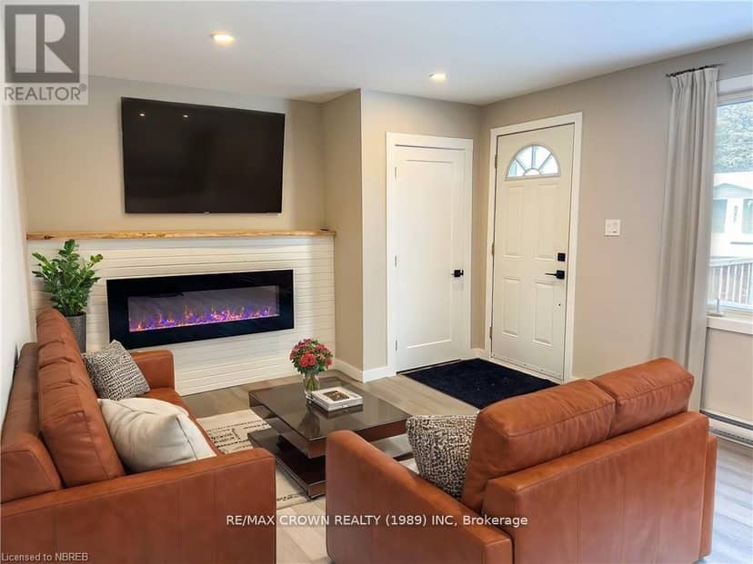 479 Angus Avenue — photo 3 of 23