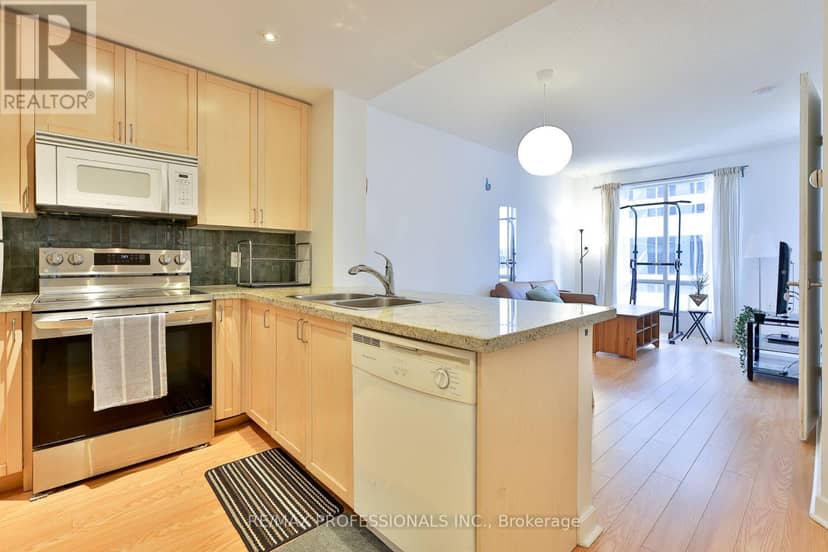 1608 - 85 Bloor Street E — photo 5 of 28