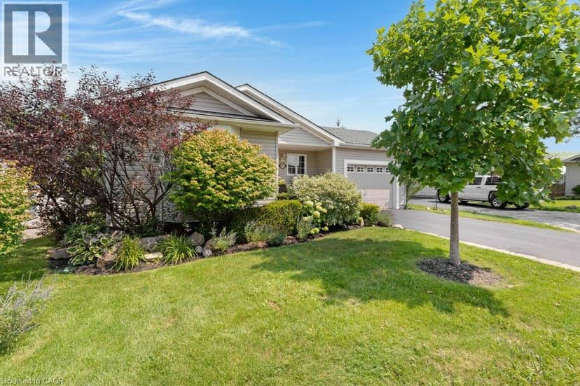 103 DUNADRY Lane, Freelton, photo 2