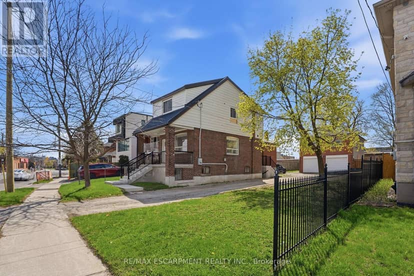 1049 Glencairn Avenue — photo 3 of 29