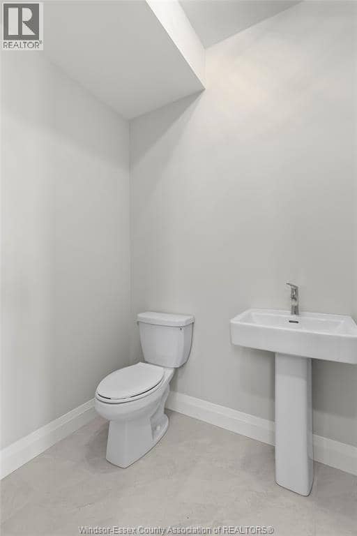 675 Linden — photo 16 of 40