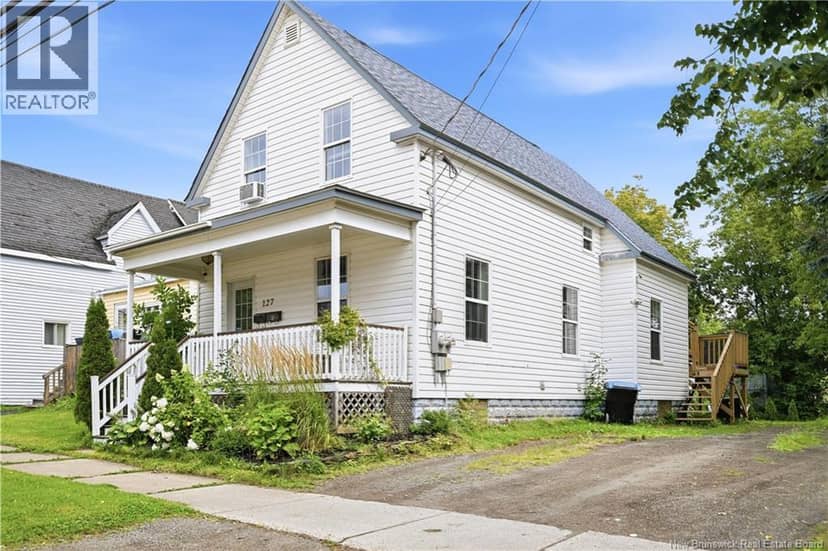 127 Cornhill Street Unit# A & B — photo 2 of 40