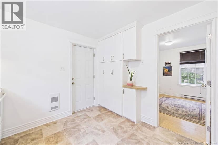 127 Cornhill Street Unit# A & B — photo 9 of 40