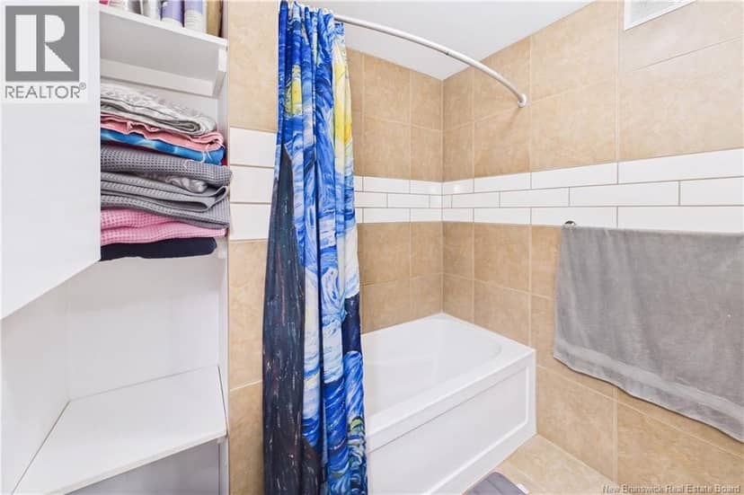 127 Cornhill Street Unit# A & B — photo 34 of 40