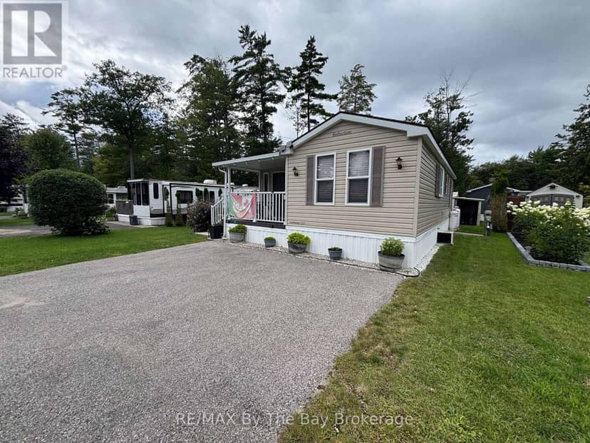8 Kenora Trail — photo 3 of 28