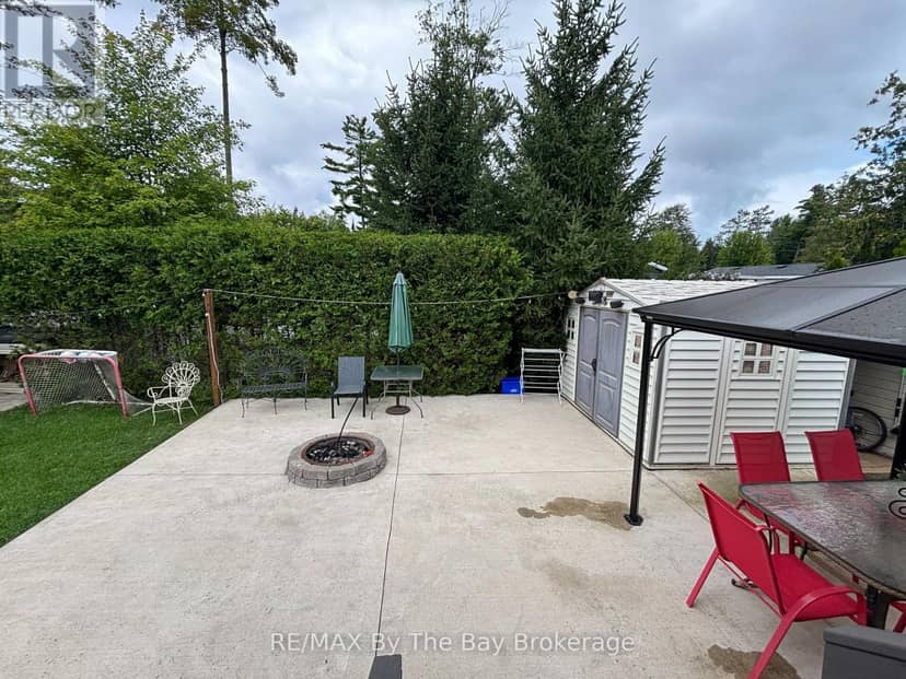 8 Kenora Trail — photo 7 of 28