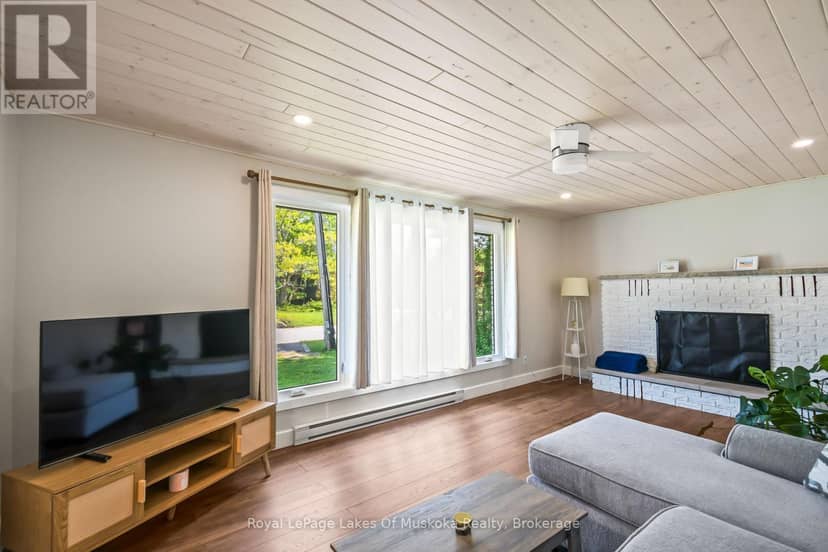 571 David Street E — photo 11 of 34