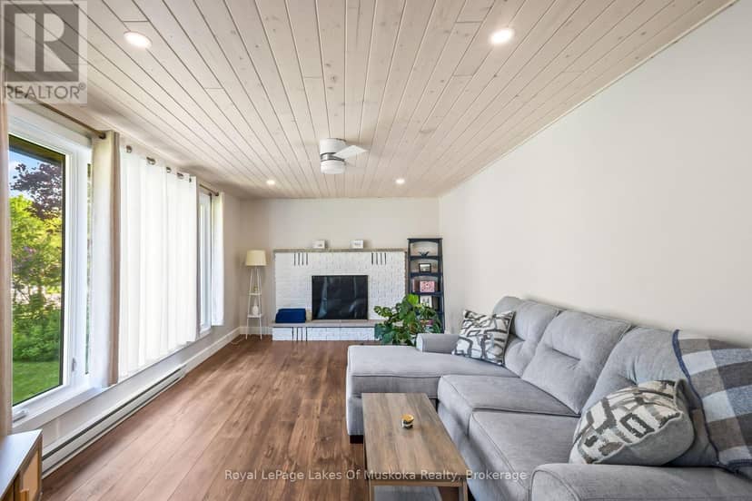 571 David Street E — photo 12 of 34