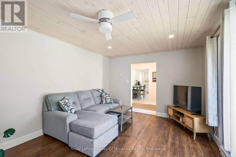 571 David Street E — photo 13 of 34