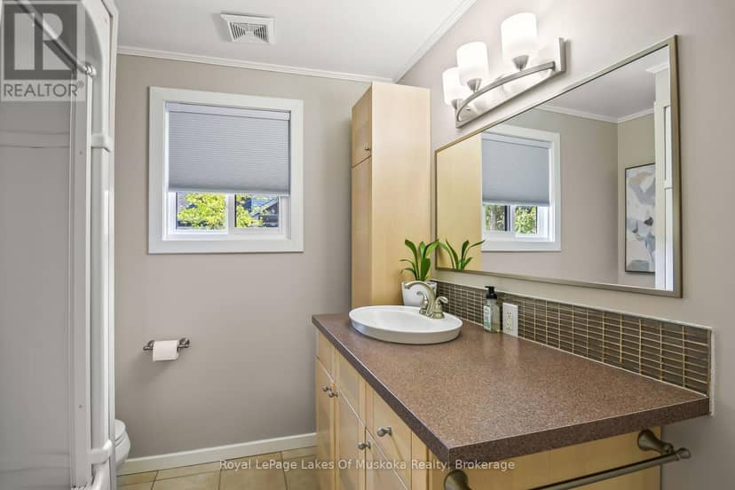 571 David Street E — photo 19 of 34