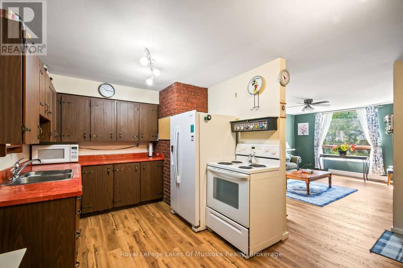 571 David Street E — photo 22 of 34