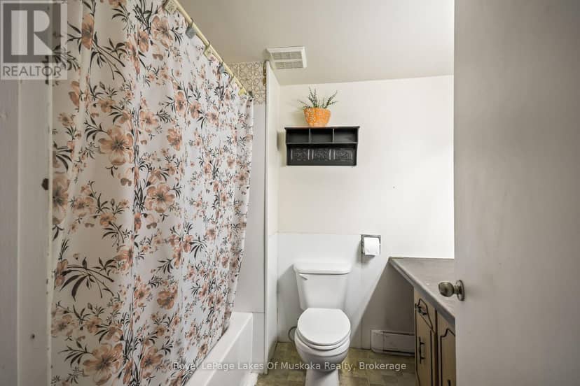 571 David Street E — photo 28 of 34