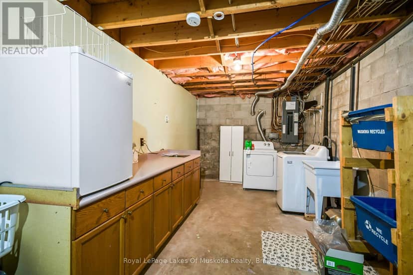 571 David Street E — photo 29 of 34