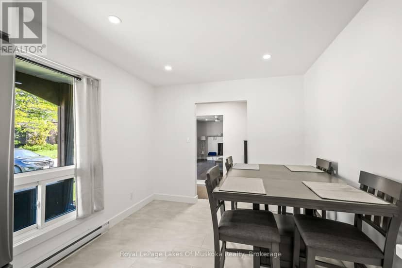 571 David Street E, Gravenhurst, photo 8