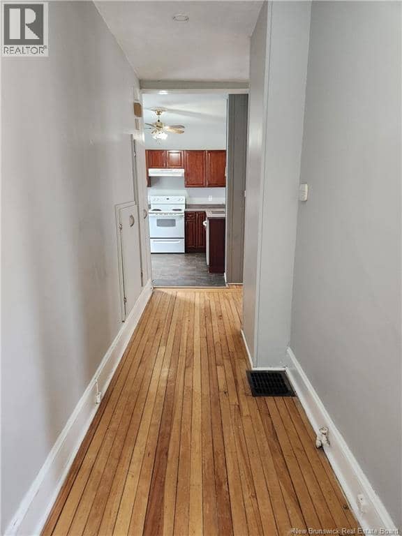 261-263 Lutz Street — photo 4 of 40