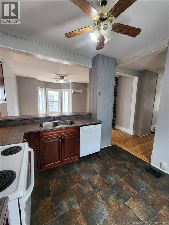 261-263 Lutz Street — photo 11 of 40