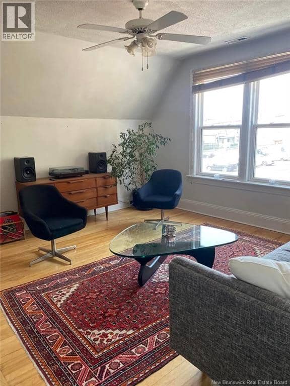 261-263 Lutz Street — photo 34 of 40