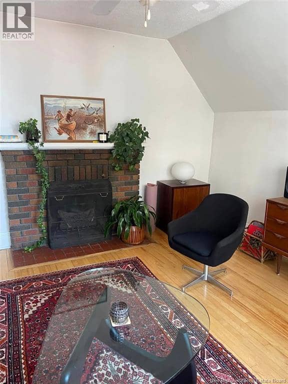 261-263 Lutz Street — photo 33 of 40