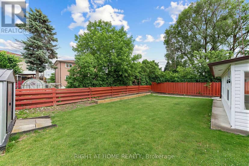 12 Candlewood Crescent — photo 34 of 35