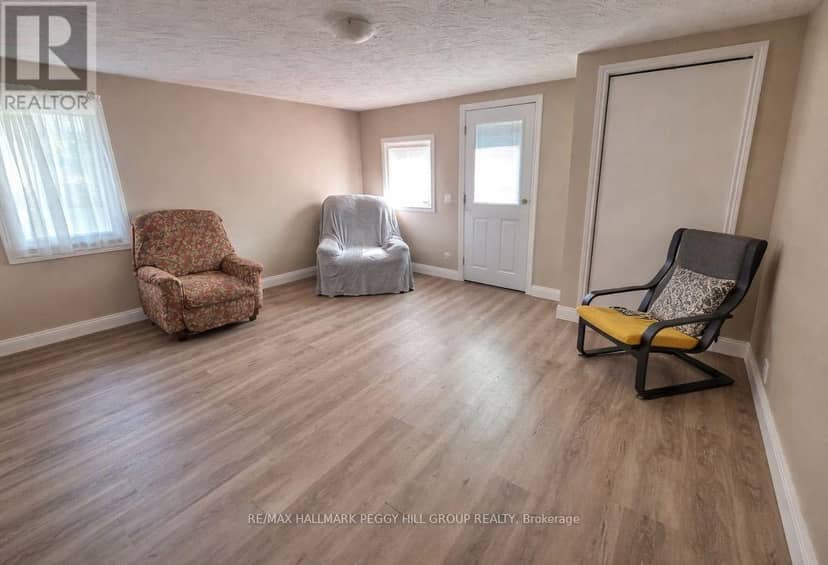 246 Mary Street — photo 16 of 23
