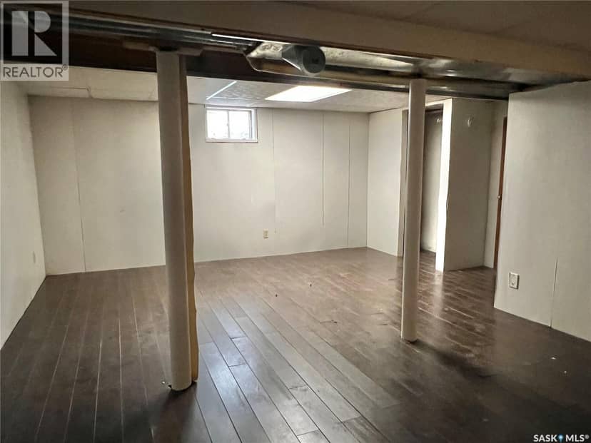 211 2nd AVENUE S — photo 26 of 29