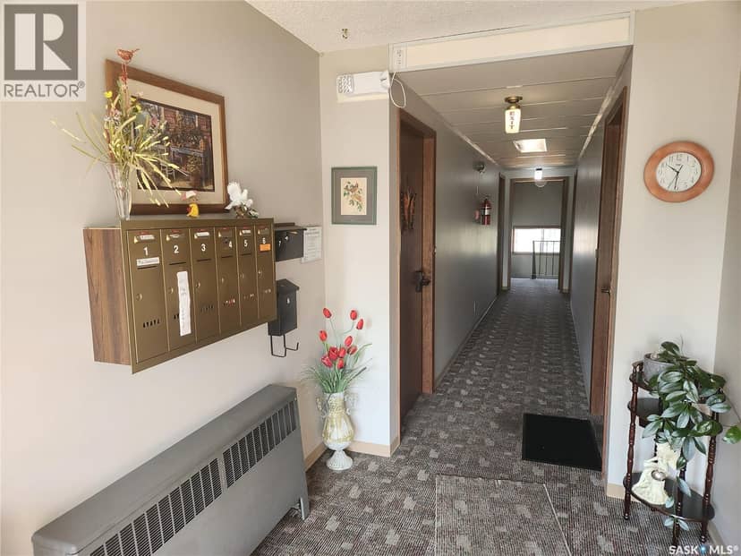5 320 13th AVENUE NE, Swift Current, photo 2