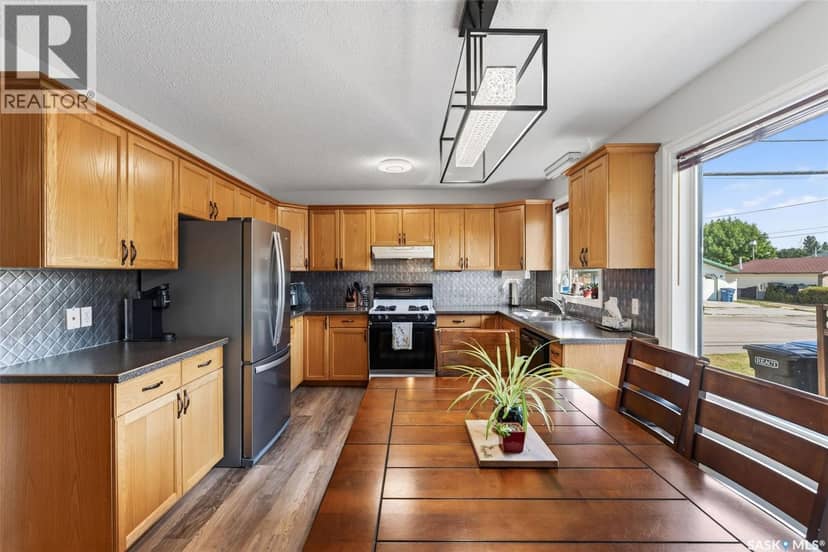 640 13th STREET — photo 13 of 40
