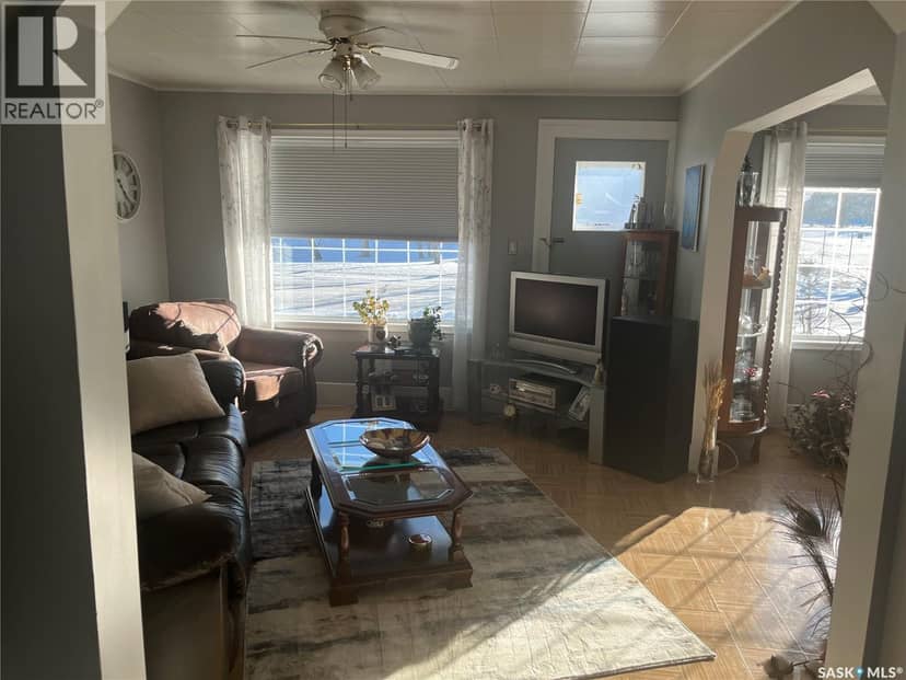 217 7th AVENUE E, Assiniboia, photo 5