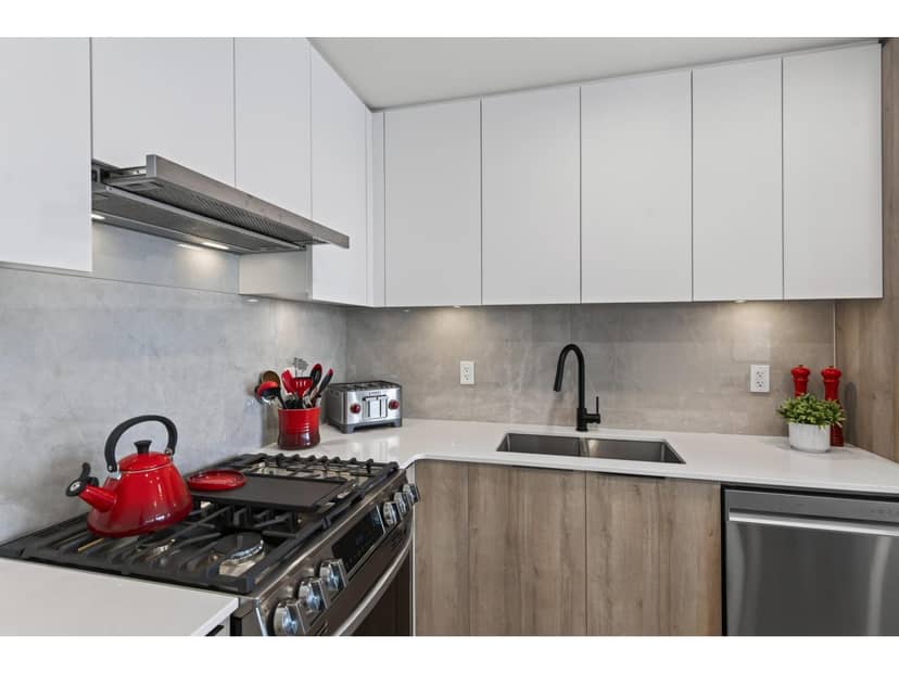 A521 7980 206A STREET, Langley, photo 5