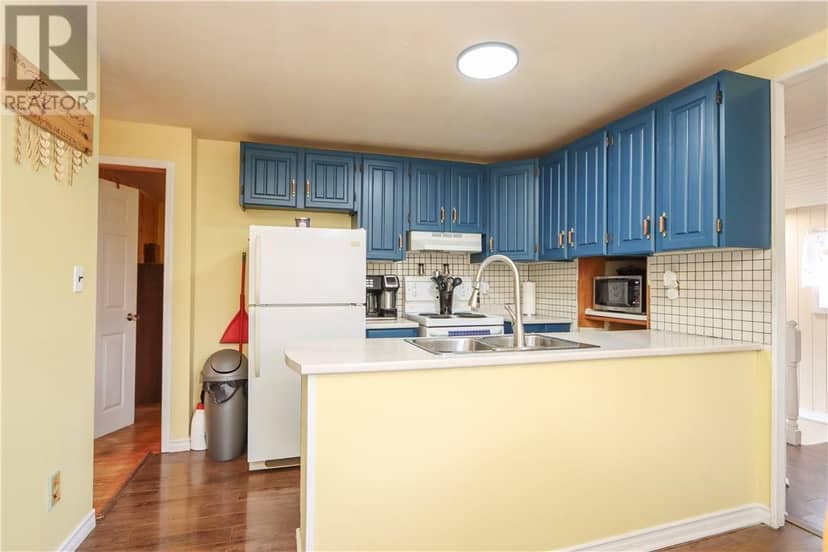 12 Oakwood Avenue, Capreol, photo 3