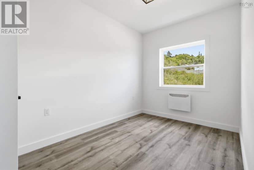 1605 Terence Bay Road — photo 38 of 40