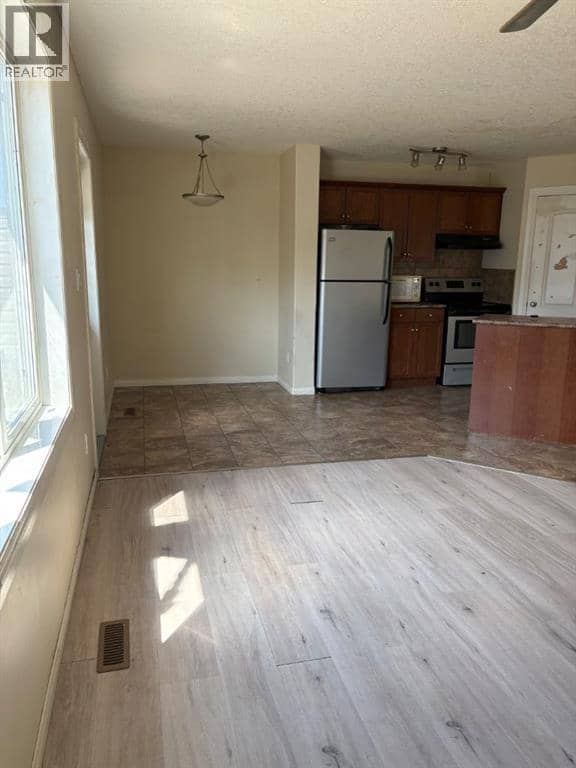 32, 6802 50 Avenue, Camrose, photo 3