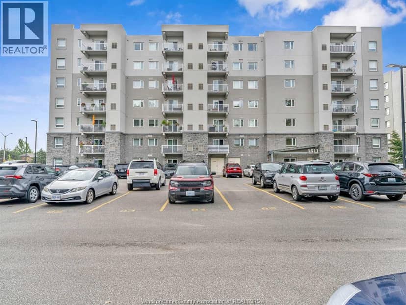 1611 Banwell ROAD Unit# 217 — photo 3 of 40