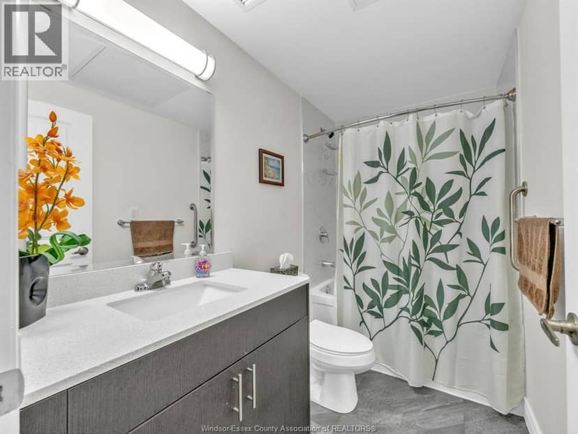 1611 Banwell ROAD Unit# 217 — photo 19 of 40